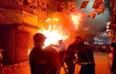 Firefighters try to douse a fire at a shop in Old Dhaka on Monday, January 1, 2024. Photo: Collected
