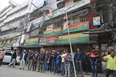 BNP leaders and activists gather in front of BNP`s Naya Paltan central office on Thursday, January 11, 2024. Photo: Mehedi Hasan/ Dhaka Tribune