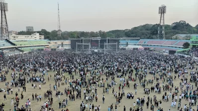 Joy Bangla concert makes debut in Chittagong, draws enthusiastic crowd