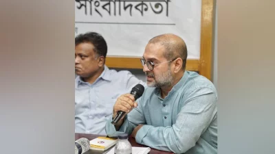 The image shows Dhaka Tribune Editor Zafar Sobhan addressing a discussion organized by the Editors` Council marking World Press Freedom Day at the National Press Club in Dhaka on Saturday, May 4, 2024. Photo: Ahadul Karim Khan/ Dhaka Tribune
