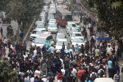 Titumir College students hunger strike continues, blockade planned for afternoon. Photo: Mahmud Hossain Opu/Dhaka Tribune