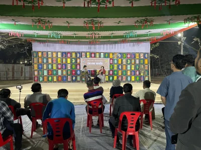 A dedicated stage for Ami Lekhok Bolchi. Photo: Yousha Tashfi/Dhaka Tribune