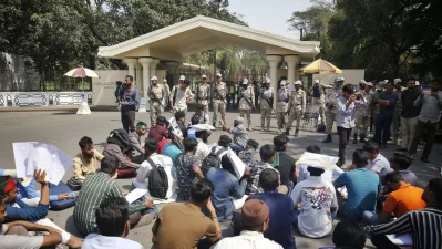 Injured protesters of the July uprising have gathered in front of the office of the interim government&rsquo;s chief adviser, Dr Muhammad Yunus on Wednesday, February 26, 2025. Photo: Mehedi Hasan/Dhaka Tribune