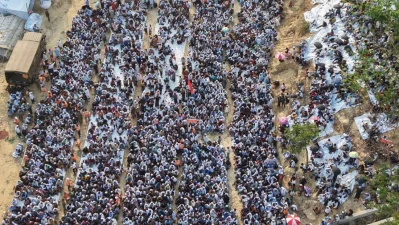 Thousands of Rohingya refugees gather to break their fast with UN Secretary-General Ant&oacute;nio Guterres and Chief Adviser Professor Yunus, at the Rohingya refugee camp in Coxs Bazar on Friday, March&nbsp;14,&nbsp;2025. Photo: Mahmud Hossain Opu/Dhaka Tribune