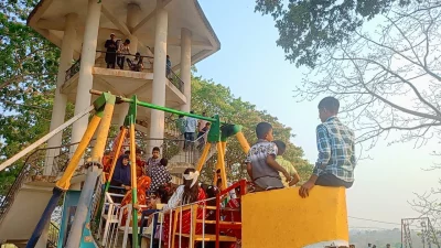 Rangamati flourishes with tourists during the nine day Eid holiday. Photo: Dhaka Tribune