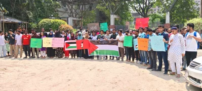 Students stage a protest at Bangladesh University, denouncing the Israeli assault on Palestine and calling for justice and peace. Photo: Dhaka Tribune