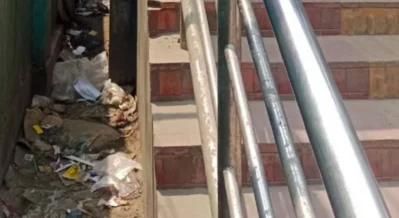 Footbridge turned into a dumping ground. Photo: Bangla Tribune