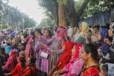 Nagar Bhaban blockade brings service operations to a standstill and Monday, May 19,2025 marks the fifth straight day of protests at Nagar Bhaban. Photo: Ahadul Karim Khan/Dhaka Tribune