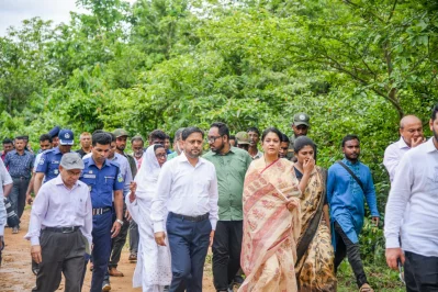 Syeda Rizwana Hasan visited the site after attending a cheque distribution and exchange meeting held at Madhutila Ecopark in Sherpur where compensation was handed over to victims of the human-elephant conflict. Photo: Dhaka Tribune