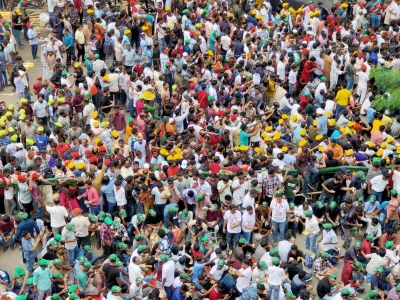 Thousands of activists flooded Dhaka Naya Paltan and nearby areas on Wednesday as three wings of the Bangladesh Nationalist Party (BNP) - Jubo Dal, Swechhasebak Dal and Chhatra Dal - gathered for a rally demanding the political rights of the youths. Photo: Mahmud Hossain Opu/Dhaka Tribune