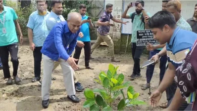 Home Affairs Adviser Lt General (Retd) Jahangir Alam Chowdhury tours the Mouchak Horticulture Centre in Kaliakair, Gazipur. Photo: Dhaka Tribune