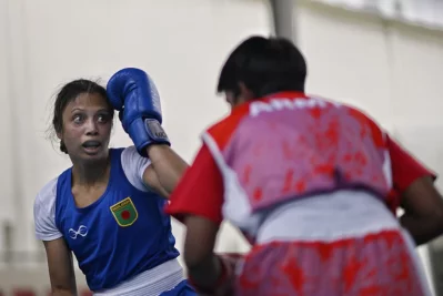 Zinnat Ferdous represents Goodwell Boxing Club of Narsingdi in the National Boxing Championship (Mahmud Hossain Opu)