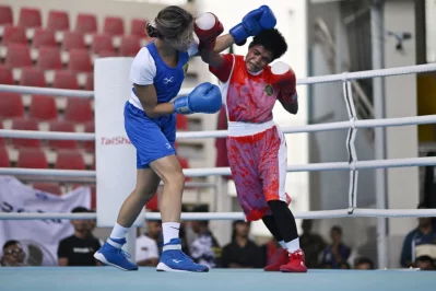 With the win in her debut, Zinnat Ferdous advances to the National Boxing Championship final, scheduled for Wednesday. (Mahmud Hossain Opu)
