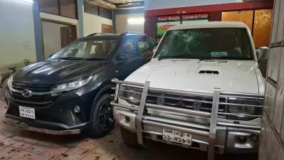 The image shows intruders vandalized and broke Kaders two cars. Photo: Dhaka Tribune