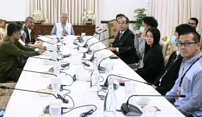 A 23-member delegation from Japan’s National Business Support Combined Cooperatives (NBCC) meets Chief Adviser Professor Muhammad Yunus at the State Guest House Jamuna on October 27, 2025. Photo: CA Press Wing