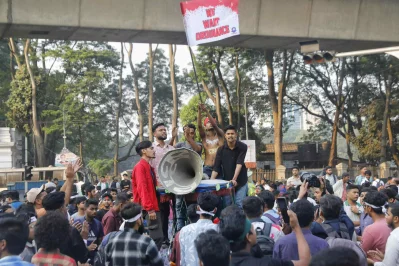 7 affiliated college students stage demonstration infront of Shikkha Bhaban on Sunday, December 7, 2025. Photo: Ahadul Karim Khan/Dhaka Tribune