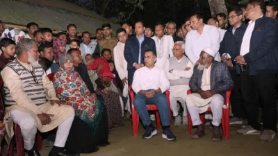 Tarique Rahman meets with the family members of Shahid Abu Sayed to inquire about their well-being