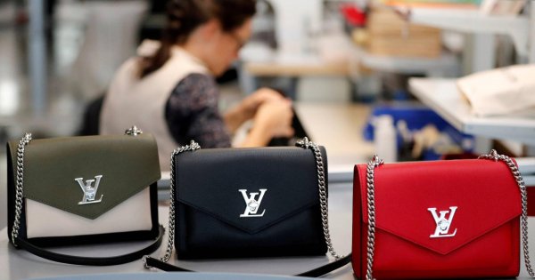 Luxury goods: why elite brands are weathering the pandemic better than high  street retailers