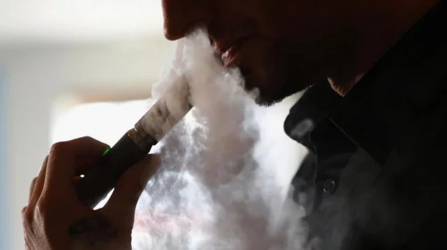 Study Vaping could be just as bad as smoking