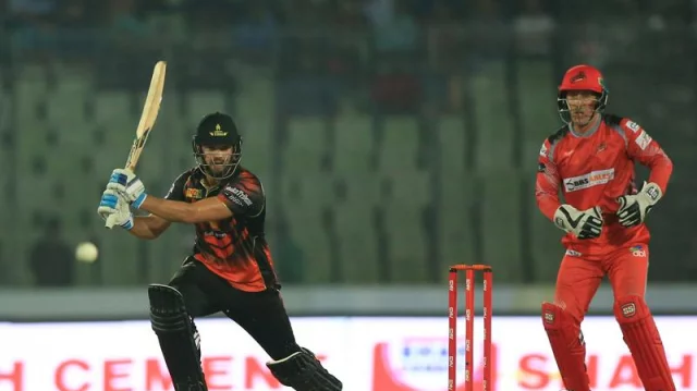 BPL 2017: Titans post strong total