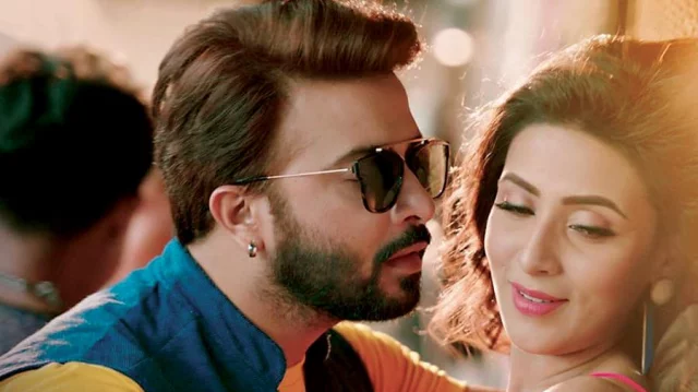 Shakib and Mim's new video 'Chumma'