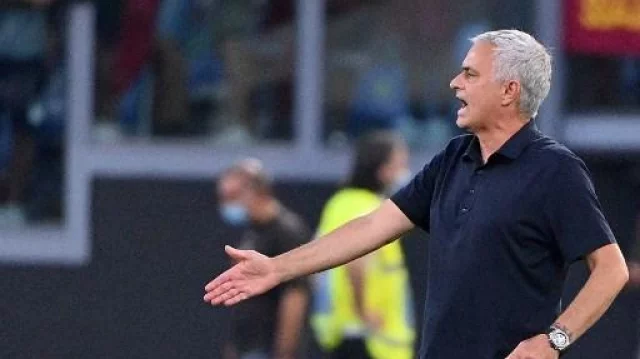 Jose Mourinho SLAMS rival coach Maurizio Sarri for claims that