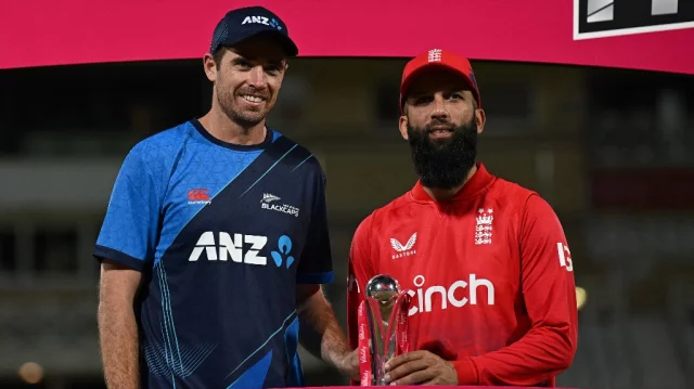 New Zealand level T20 series with easy victory over England