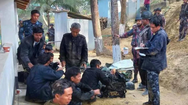 27 more Myanmar border guards take refuge in Bangladesh amidst