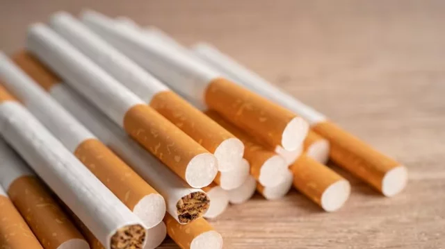 air cigarette Open-air smoking: A silent menace