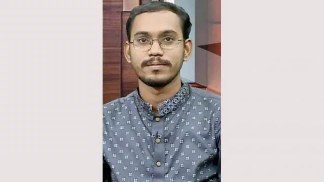 Үш богатырь порно фильмін қараңыз Қарттар мен жас әйелдердің қатысуымен жапон порно