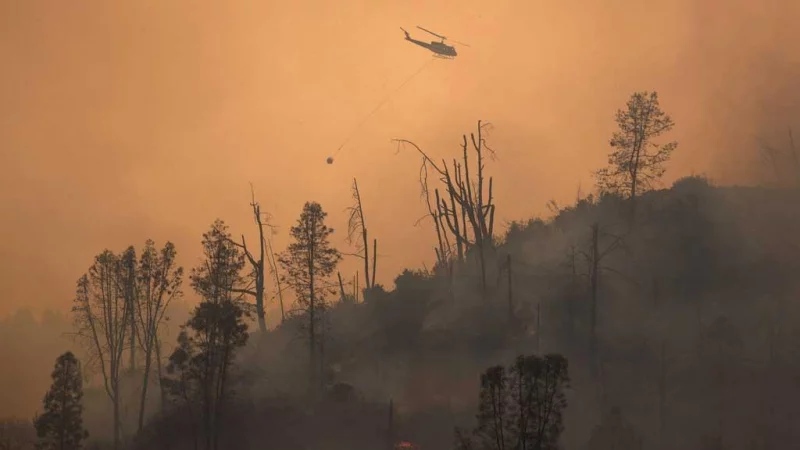 Creek Fire reaches Mammoth Pool Reservoir; military helicopters rescue over  150 people - Wildfire Today