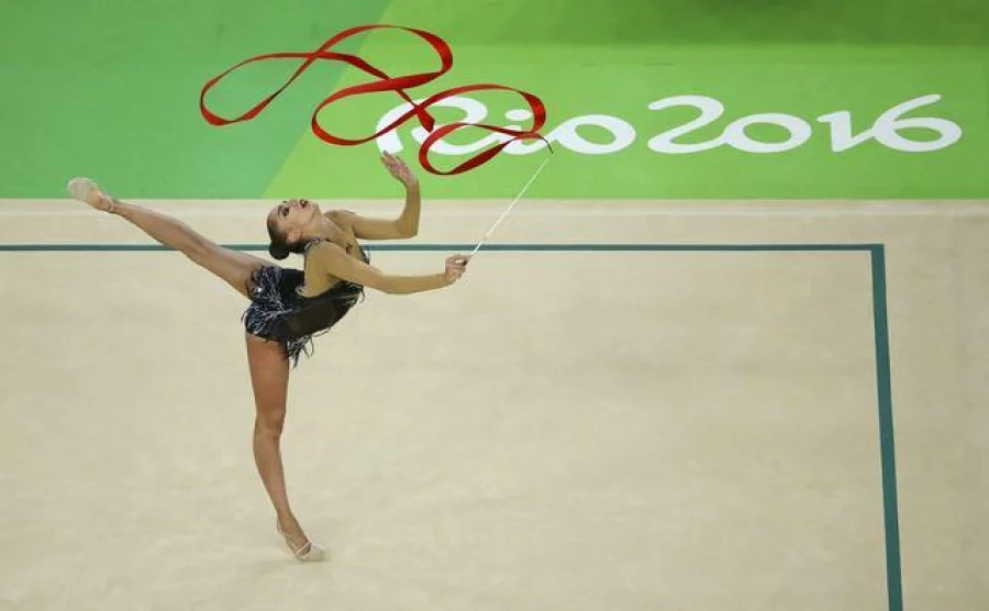 2016 Rio Olympics - Rhythmic Gymnastics - Final - Individual All-Around Final - Rotation 4 - Rio Olympic Arena - Rio de Janeiro, Brazil - 20/08/2016. Margarita Mamun (RUS) of Russia competes using the ribbon. REUTERS/Ruben Sprich TPX IMAGES OF THE DAY FOR EDITORIAL USE ONLY. NOT FOR SALE FOR MARKETING OR ADVERTISING CAMPAIGNS.