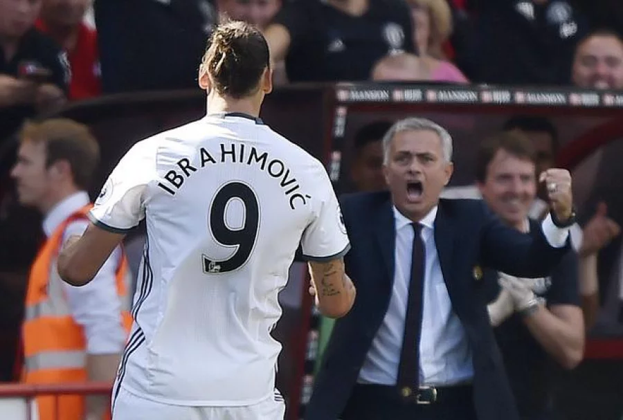 Britain Football Soccer - AFC Bournemouth v Manchester United - Premier League - Vitality Stadium - 14/8/16 Manchester United's Zlatan Ibrahimovic celebrates scoring their third goal manager Jose Mourinho Reuters / Hannah McKay Livepic EDITORIAL USE ONLY. No use with unauthorized audio, video, data, fixture lists, club/league logos or "live" services. Online in-match use limited to 45 images, no video emulation. No use in betting, games or single club/league/player publications. Please contact your account representative for further details.