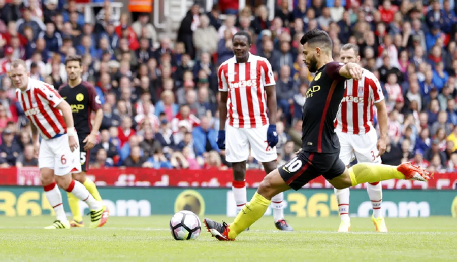 Britain Soccer Football - Stoke City v Manchester City - Premier League - bet365 Stadium - 20/8/16 Manchester City's Sergio Aguero scores their first goal from a penalty Action Images via Reuters / Carl Recine Livepic EDITORIAL USE ONLY. No use with unauthorized audio, video, data, fixture lists, club/league logos or "live" services. Online in-match use limited to 45 images, no video emulation. No use in betting, games or single club/league/player publications. Please contact your account representative for further details.