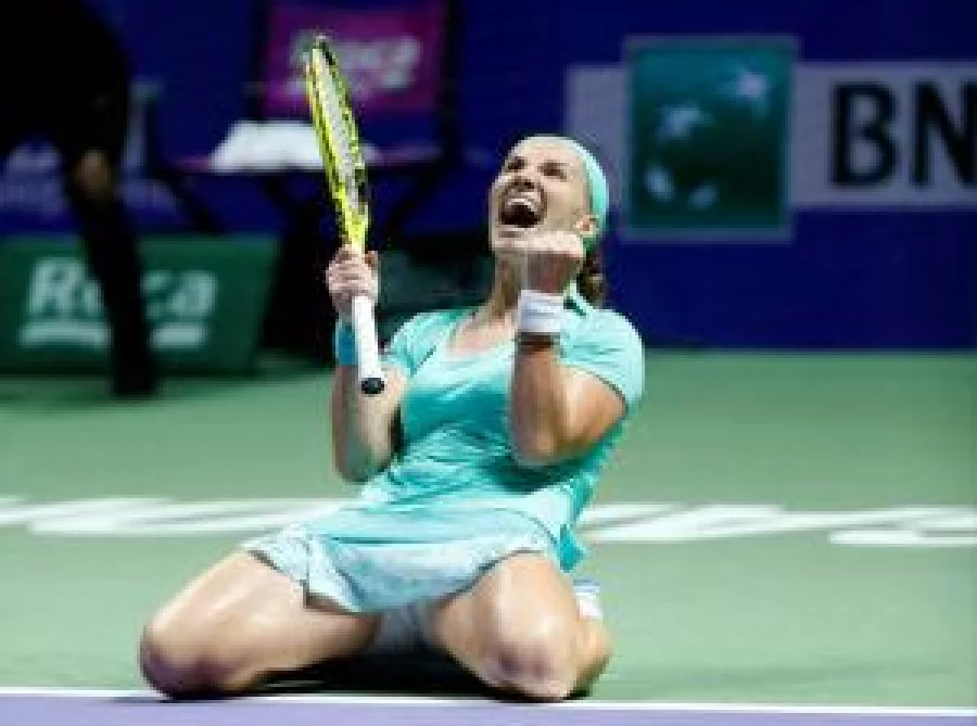 Tennis - Singapore WTA Finals Round Robin Singles - Singapore Indoor Stadium, Singapore - 26/10/2016 - Svetlana Kuznetsova of Russia celebrates after defeating Karolina Pliskova of Czech Republic  REUTERS/Edgar Su      TPX IMAGES OF THE DAY