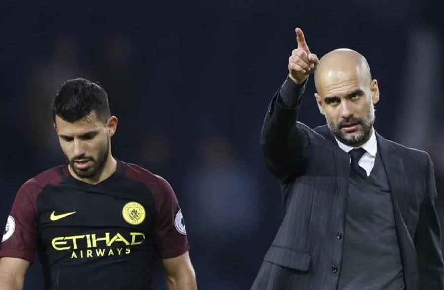 Britain Football Soccer - West Bromwich Albion v Manchester City - Premier League - The Hawthorns - 29/10/16 Manchester City manager Pep Guardiola with Manchester City's Sergio Aguero after the match  Reuters / Darren Staples Livepic EDITORIAL USE ONLY.No use with unauthorized audio, video, data, fixture lists, club/league logos or "live" services. Online in-match use limited to 45 images, no video emulation. No use in betting, games or single club/league/player publications. Please contact your account representative for further details.
