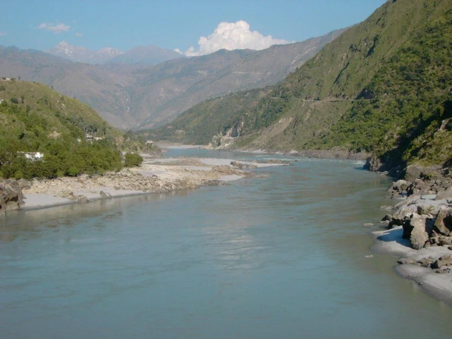 Indus_river_from_karakouram_highway