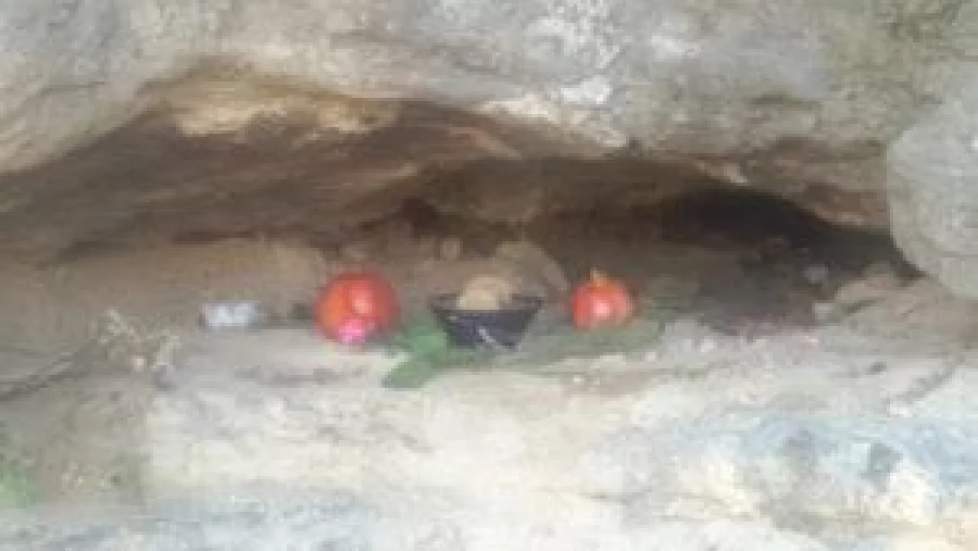 Offerings left to this day in September near the gates of Hades or Pluto111111