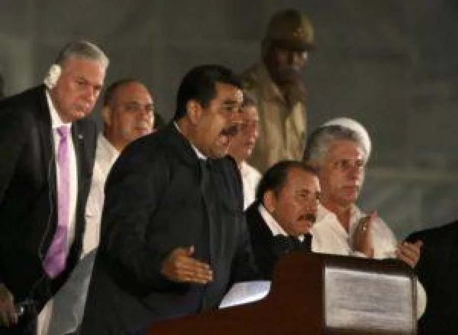 Venezuelan President Nicolas Maduro addresses the crowd at a massive tribute to Cuba's late President Fidel Castro in Revolution Square in Havana, Cuba, November 29, 2016. REUTERS/Carlos Garcia Rawlins