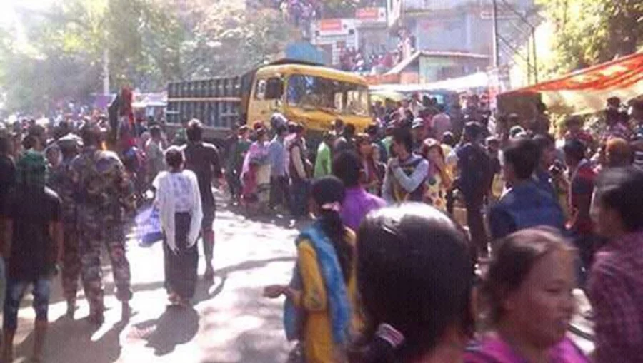 Truck ploughs through Alutila killing at least eight people/Photo: Dhaka Tribune