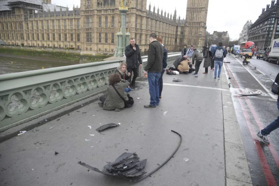 Injured people are assisted after an incident on Westminster Bridge in London, March 22, 2017 Reuters