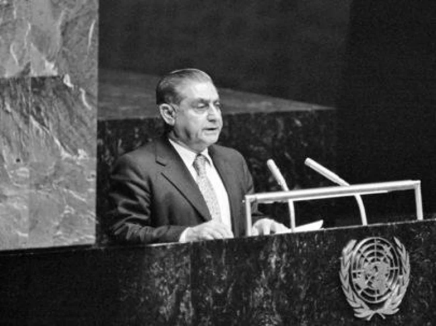 Khwaja Wasiuddin, permanent representative of Bangladesh to the United Nations, addresses the 37th regular session of the General Assembly, at UN Headquarters in New York on October 7, 1982. He was the highest ranking army officer from East Pakistan in 1971 UN PHOTO
