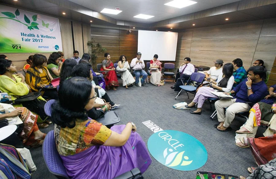 Visitors raptly listen to the specialist panel in the afternoon Mehedi Hasan/Dhaka Tribune