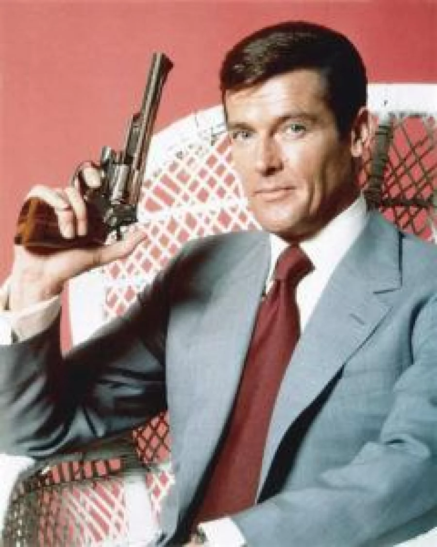 170523-roger-moore-james-bond-njs-933a_fffc1678866031c232985e1470d88447