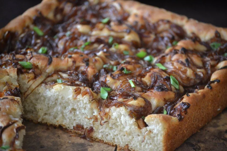 Balsamic onion focaccia 1