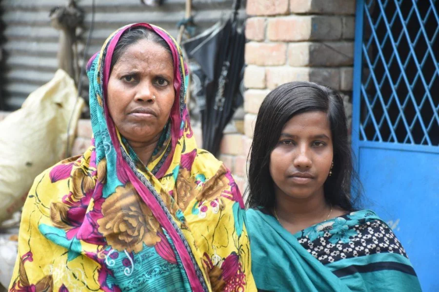 Papia with her mother Arifa KhatunDHAKA TRIBUNE
