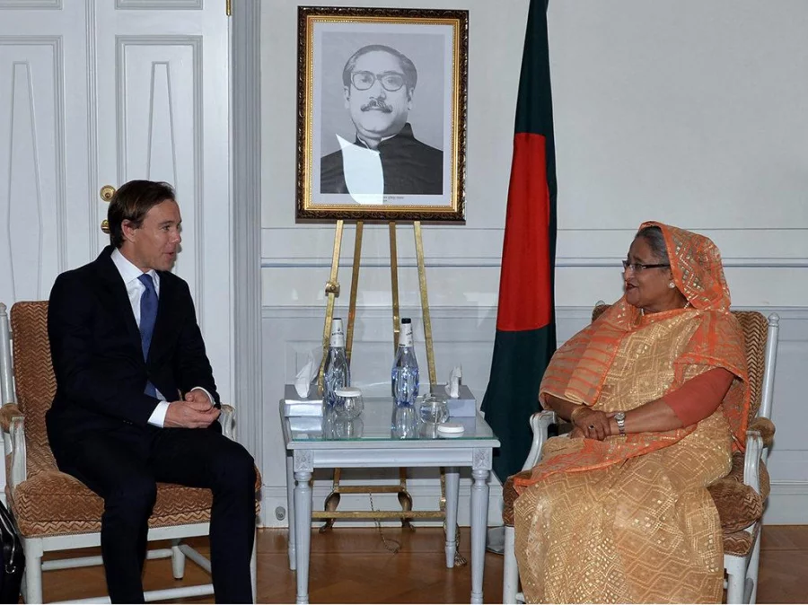Prime Minister Sheikh Hasina meets with H&M CEO Karl-Johan Persson in Stockholm on June 16, 2017 PID