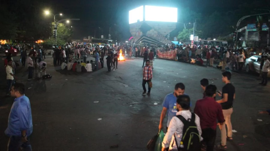 Quota: Descendants of freedom fighters blockade Shahbagh intersection