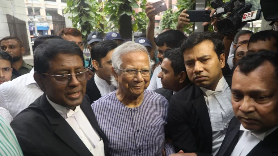Nobel laureate Dr Muhammad Yunus appears along with lawyers to answer the money laundering case at the Anti-Corruption Commission (ACC) in Dhaka on Thursday, October 5, 2023. Photo: Mehedi Hasan/Dhaka Tribune